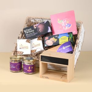A rustic woven basket - HUEFG-012